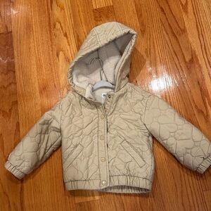 Toddler Old Navy Quilted Jacket with Hood in Cream
